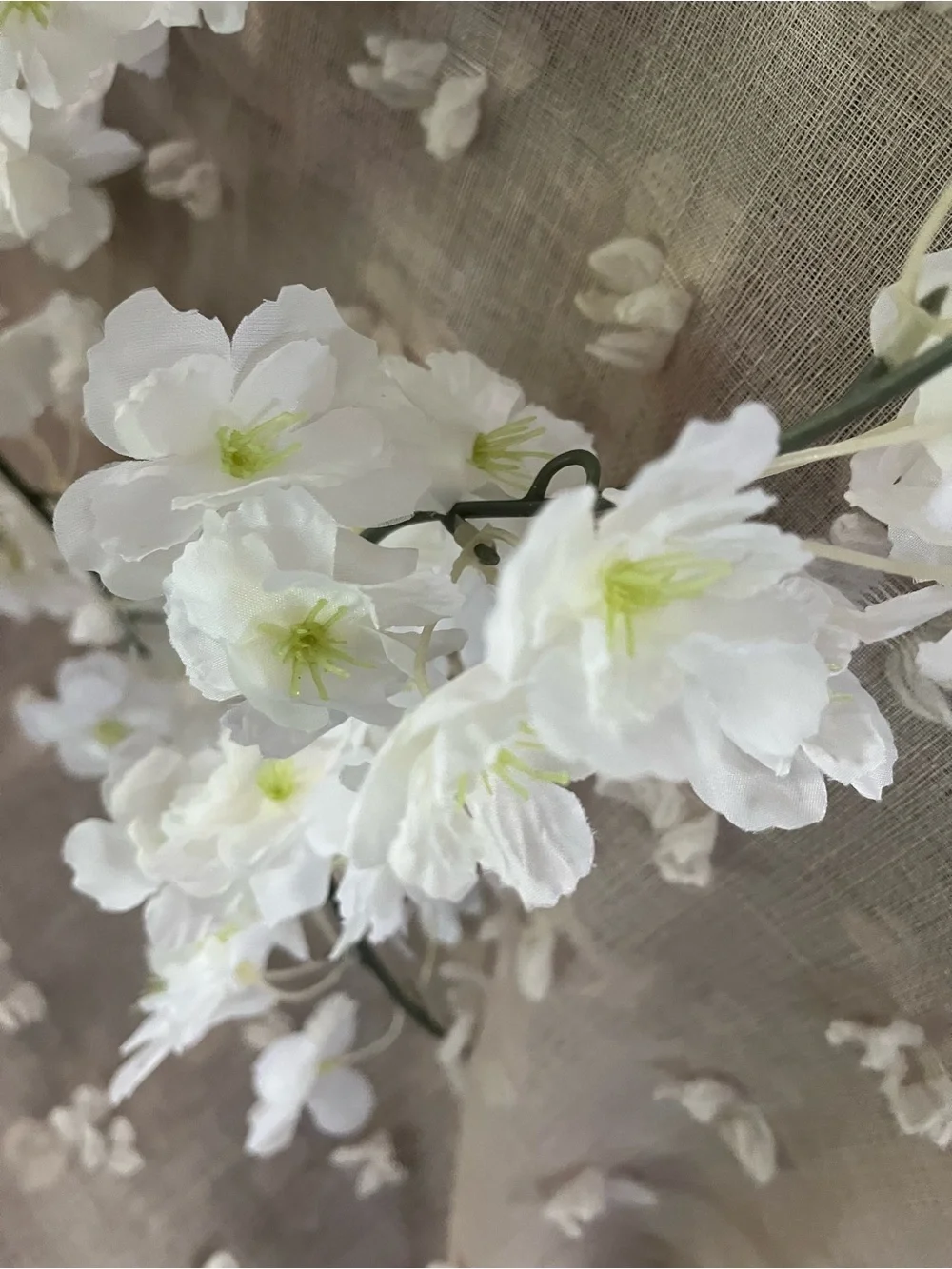 White Artificial Flower Garland Vine